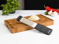 Null ALLIGATOR GRATER & JULIENNE CUTTER Käsereibe Und Julienne Reibe Raspel -Glaswaren Verkäufe 3ec8c37f ffca 4c2a aaa1 d0e82a5622aa