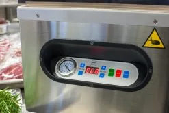 Metro-professional METRO Professional Kammervakuumierer GVS1000, Edelstahl / PMMA, 35.9 X 42.9 X 34.5 Cm, Vakuumpumpe, Timer, Variable Versiegelungszeit, Silber -Glaswaren Verkäufe 4c47b1c0 d668 408a ba30 b38677e71328 scaled